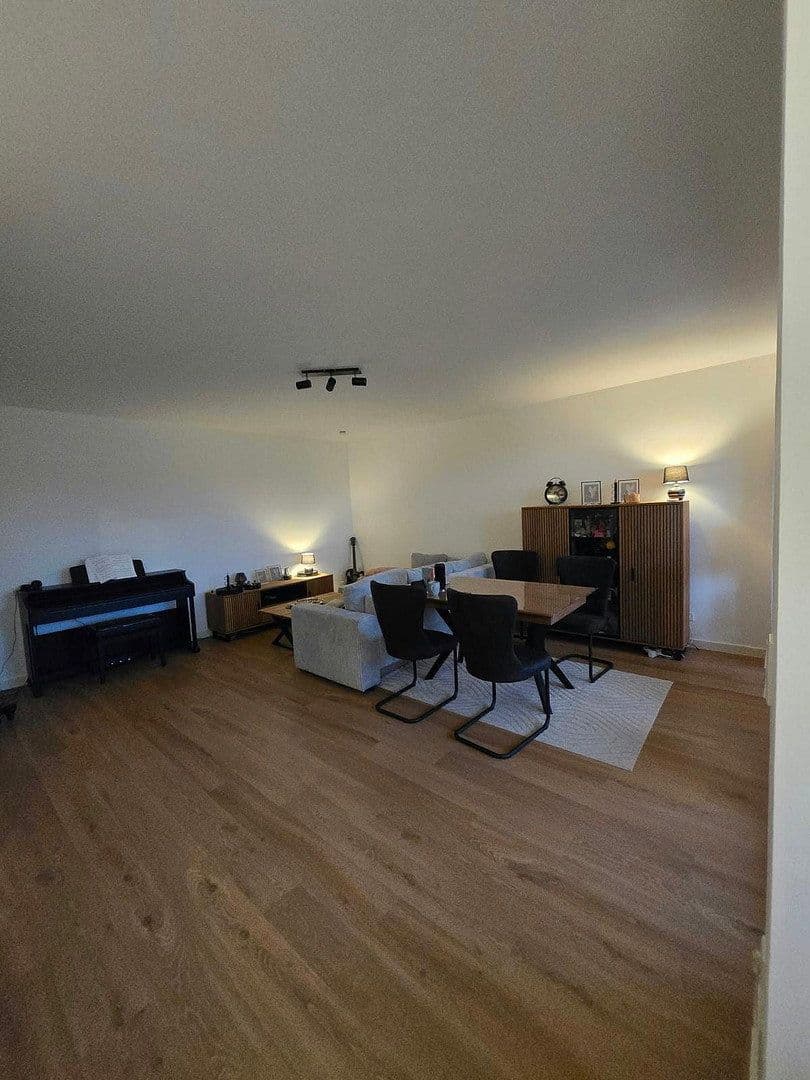 Prenájom bytu 4-izbový 95 m², Wissinger Mark 20, Bissendorf, Dolné Sasko Prenájom bytu 4-izbový 95 m², Wissinger Mark 20, Bissendorf, Dolné Sasko