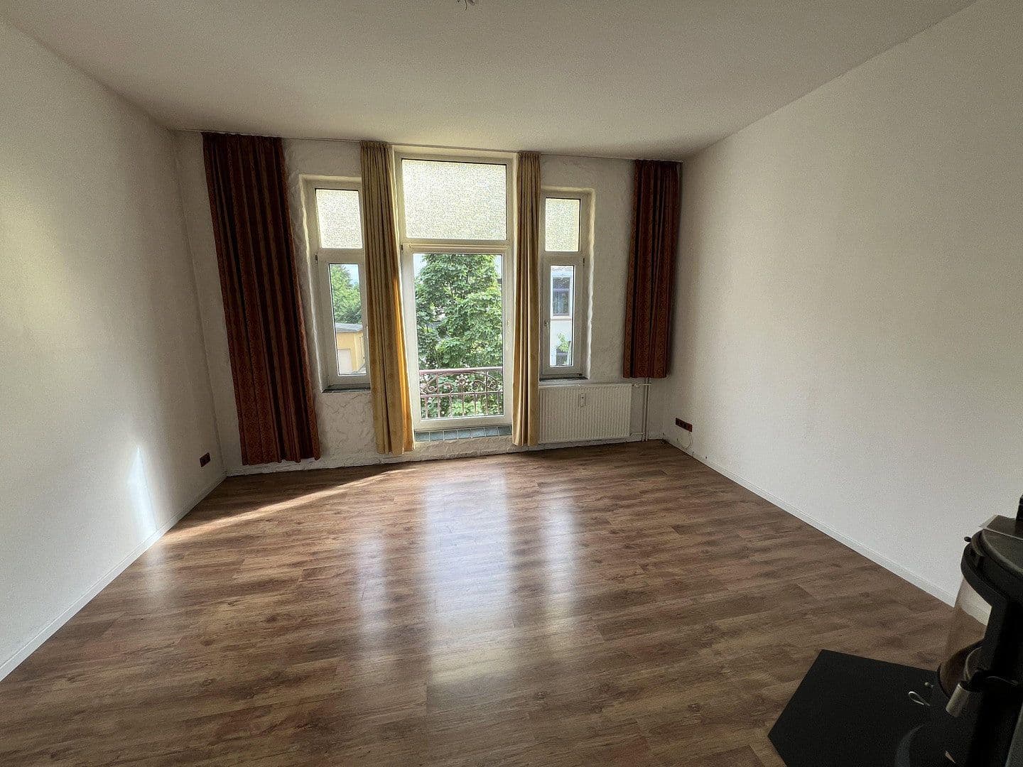 Prenájom bytu 3-izbový 125 m², Johannesstr. 08, Helmstedt, Dolné Sasko Prenájom bytu 3-izbový 125 m², Johannesstr. 08, Helmstedt, Dolné Sasko