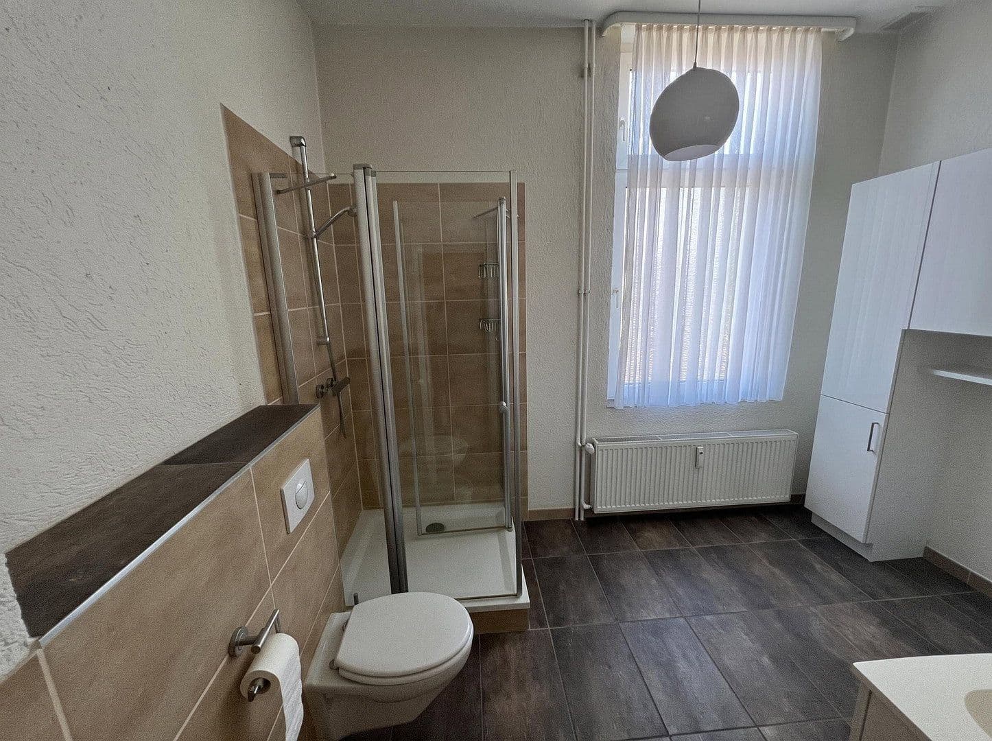 Prenájom bytu 3-izbový 125 m², Johannesstr. 08, Helmstedt, Dolné Sasko Prenájom bytu 3-izbový 125 m², Johannesstr. 08, Helmstedt, Dolné Sasko