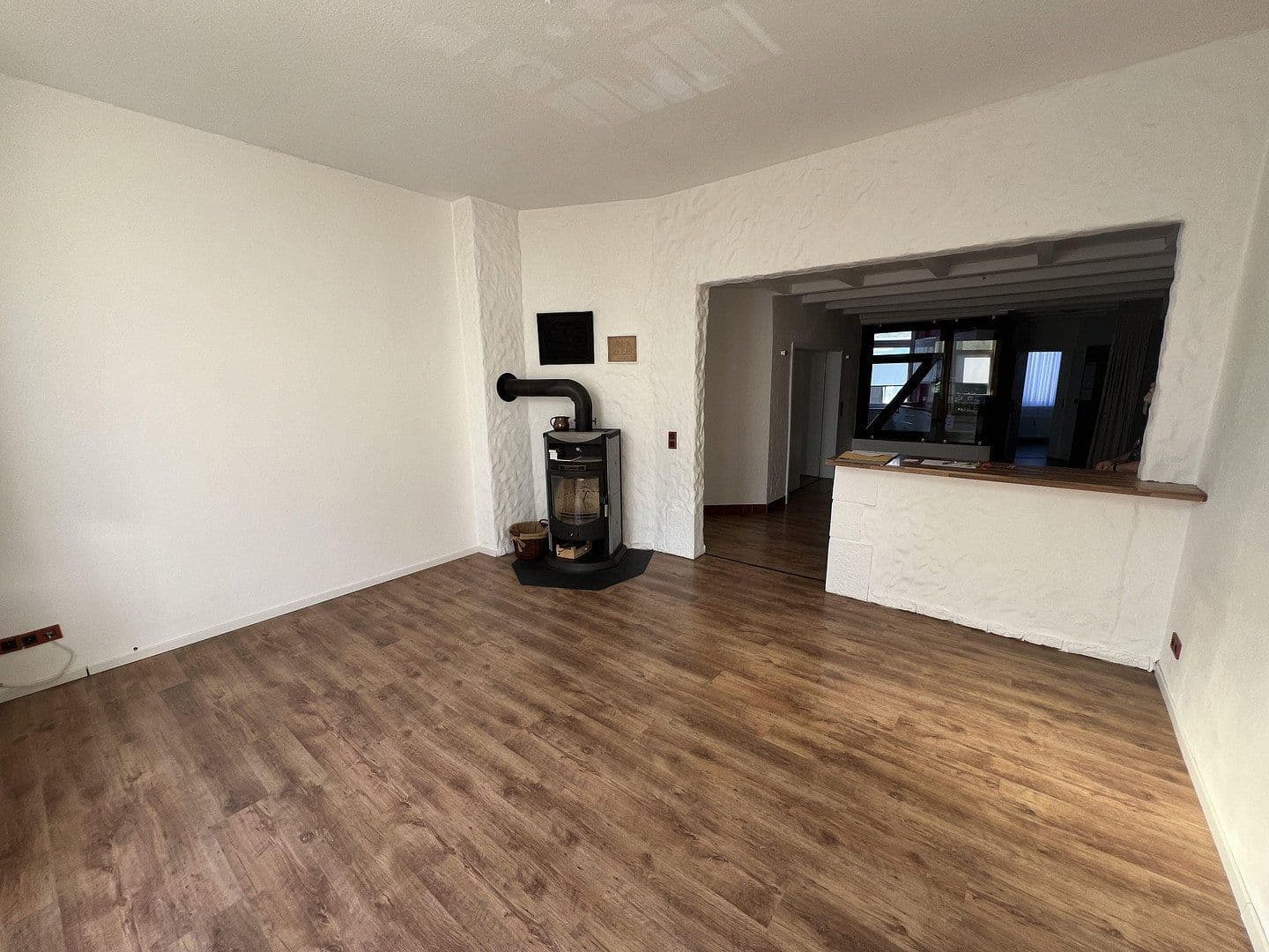 Prenájom bytu 3-izbový 125 m², Johannesstr. 08, Helmstedt, Dolné Sasko Prenájom bytu 3-izbový 125 m², Johannesstr. 08, Helmstedt, Dolné Sasko