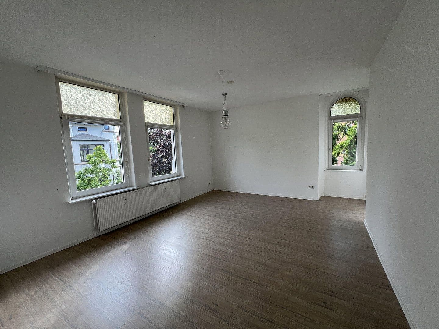 Prenájom bytu 3-izbový 125 m², Johannesstr. 08, Helmstedt, Dolné Sasko Prenájom bytu 3-izbový 125 m², Johannesstr. 08, Helmstedt, Dolné Sasko