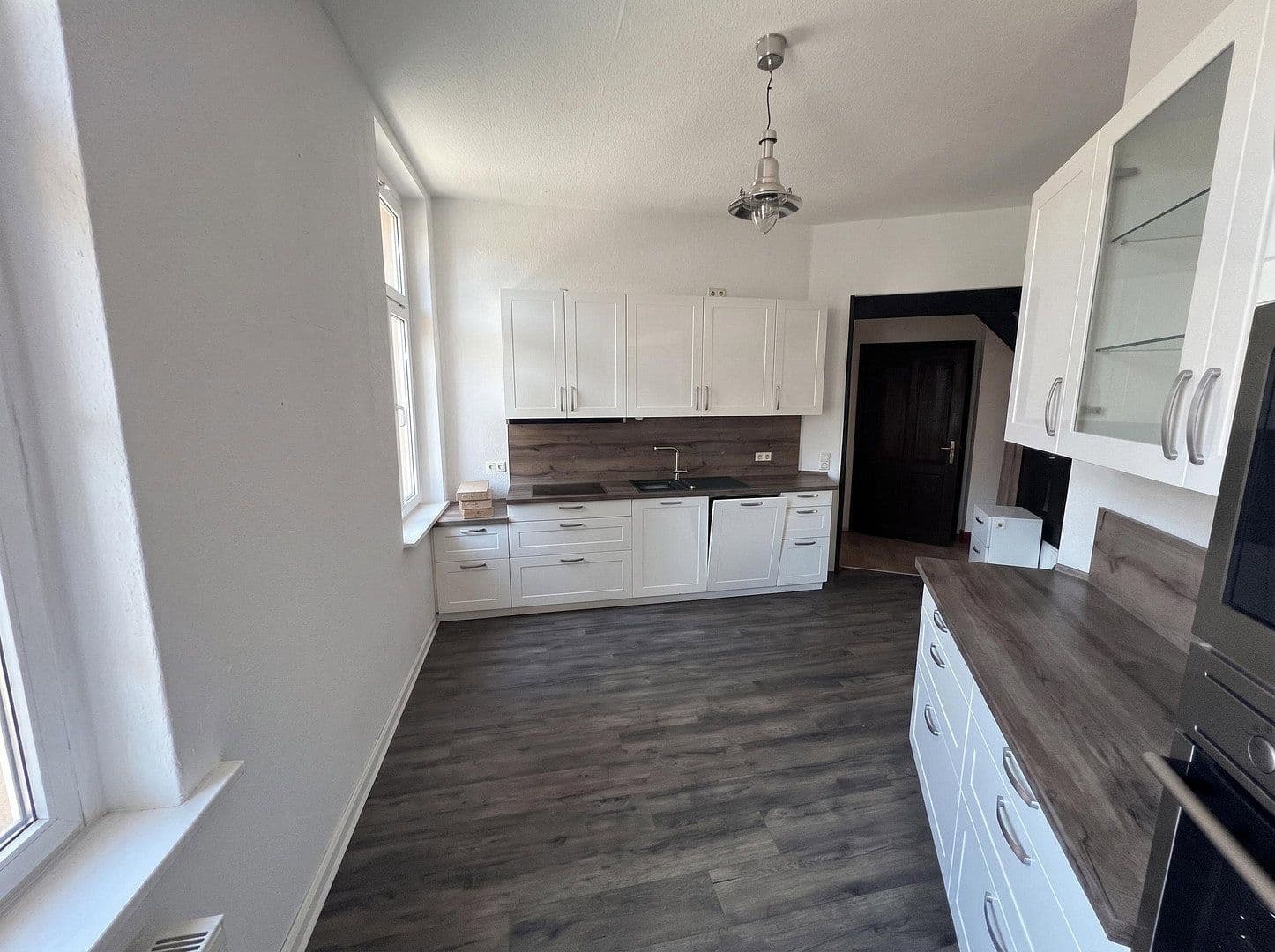 Prenájom bytu 3-izbový 125 m², Johannesstr. 08, Helmstedt, Dolné Sasko Prenájom bytu 3-izbový 125 m², Johannesstr. 08, Helmstedt, Dolné Sasko