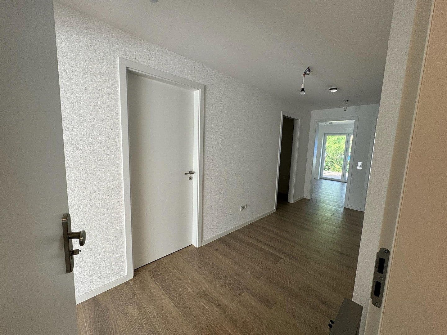 Prenájom bytu 3-izbový 97 m², Rhönstraße 3A, Ronneburg, Hesensko Prenájom bytu 3-izbový 97 m², Rhönstraße 3A, Ronneburg, Hesensko