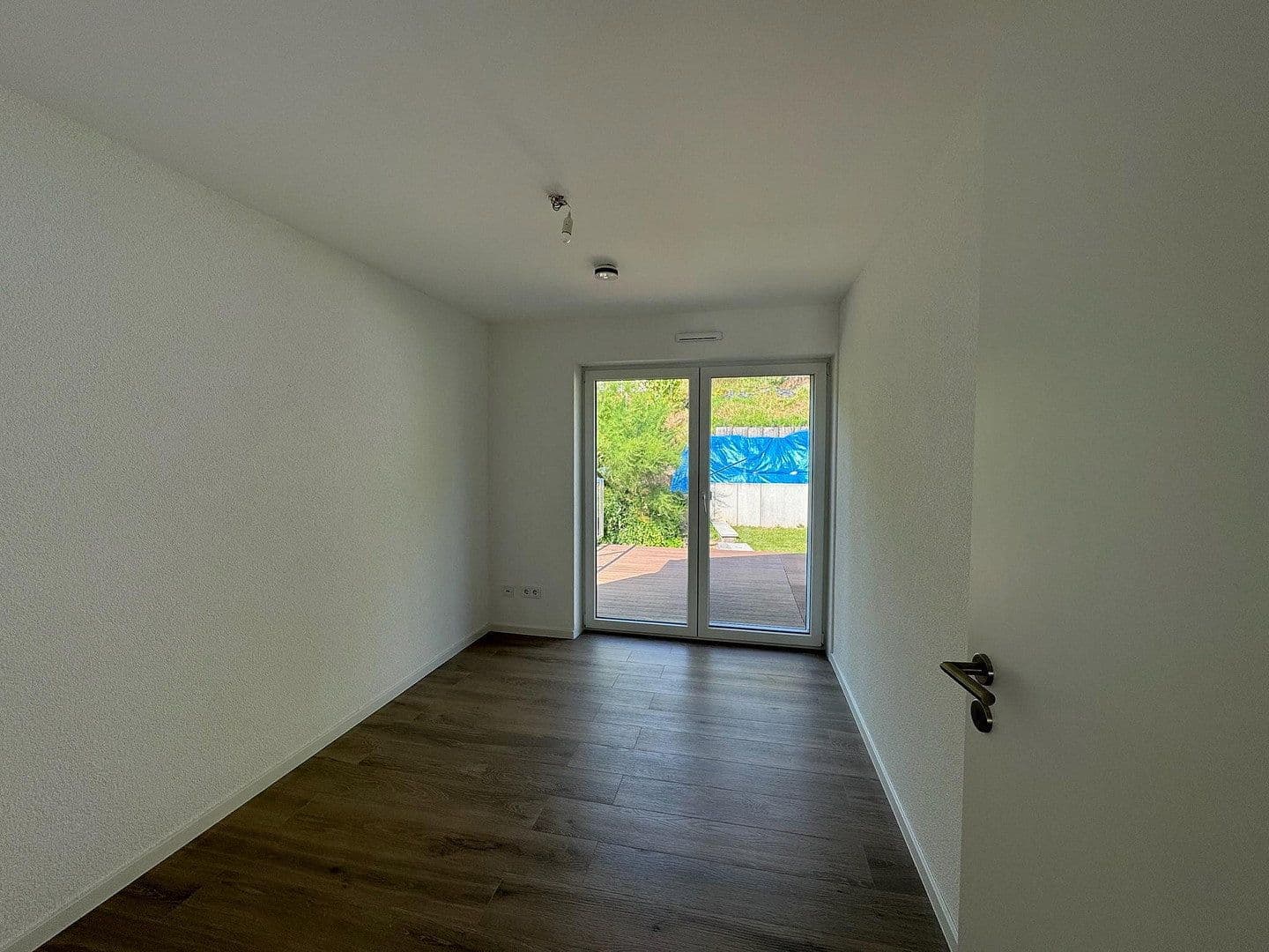 Prenájom bytu 3-izbový 97 m², Rhönstraße 3A, Ronneburg, Hesensko Prenájom bytu 3-izbový 97 m², Rhönstraße 3A, Ronneburg, Hesensko