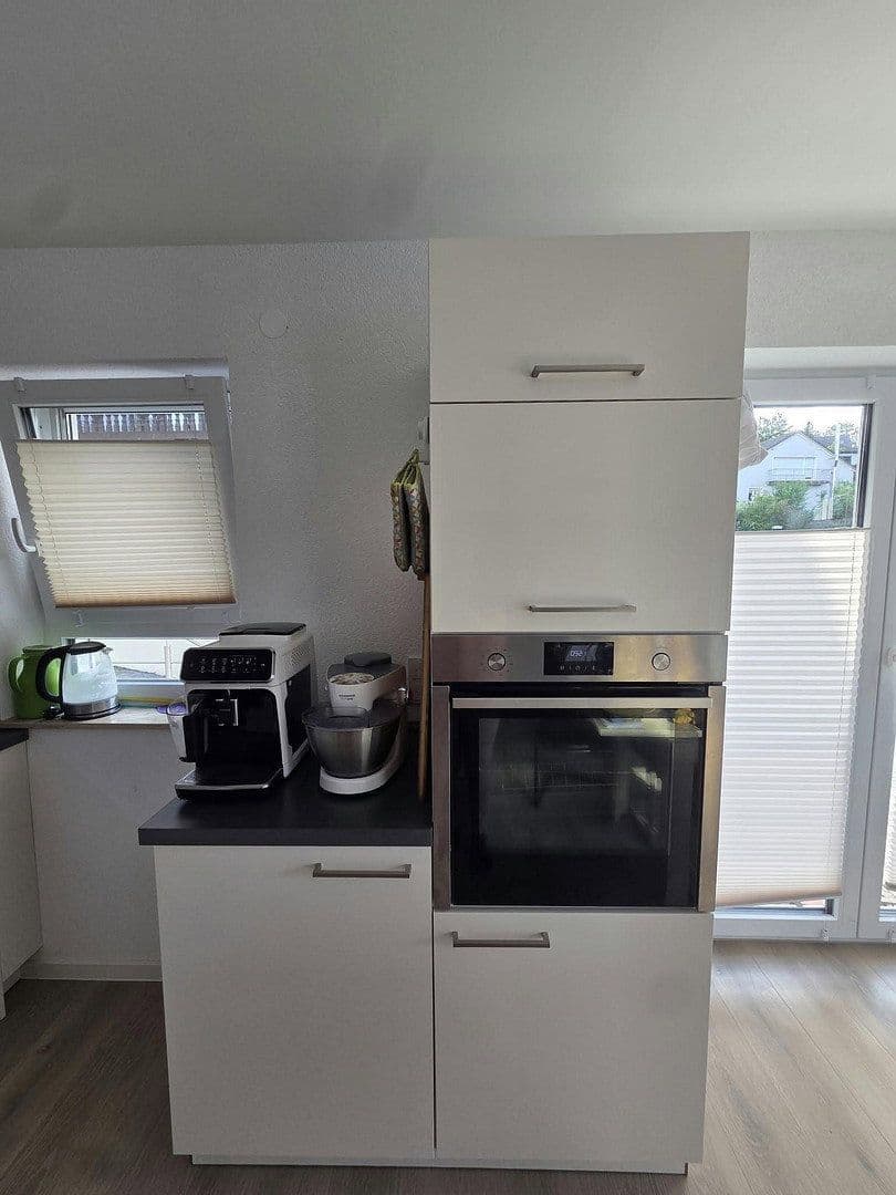 Prenájom bytu 3-izbový 97 m², Rhönstraße 3A, Ronneburg, Hesensko Prenájom bytu 3-izbový 97 m², Rhönstraße 3A, Ronneburg, Hesensko