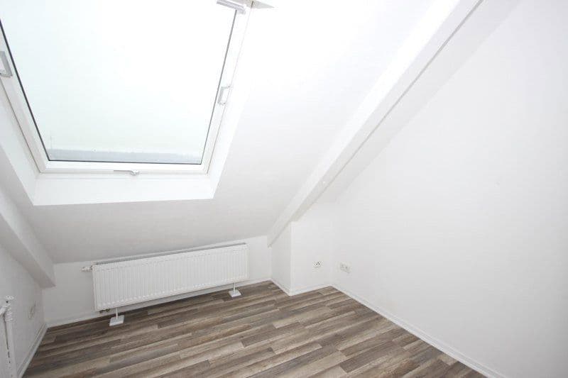 Predaj bytu 6-izbový 80 m², Stuttgart, Bádensko-Wurttembersko Predaj bytu 6-izbový 80 m², Stuttgart, Bádensko-Wurttembersko