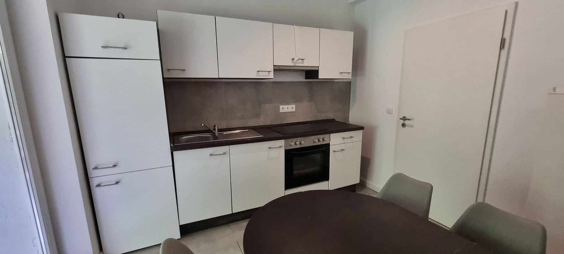 Prenájom bytu 4-izbový 103 m², Anilinstr. 30, Wuppertal, Severné Porýnie - Westfálsko Prenájom bytu 4-izbový 103 m², Anilinstr. 30, Wuppertal, Severné Porýnie - Westfálsko