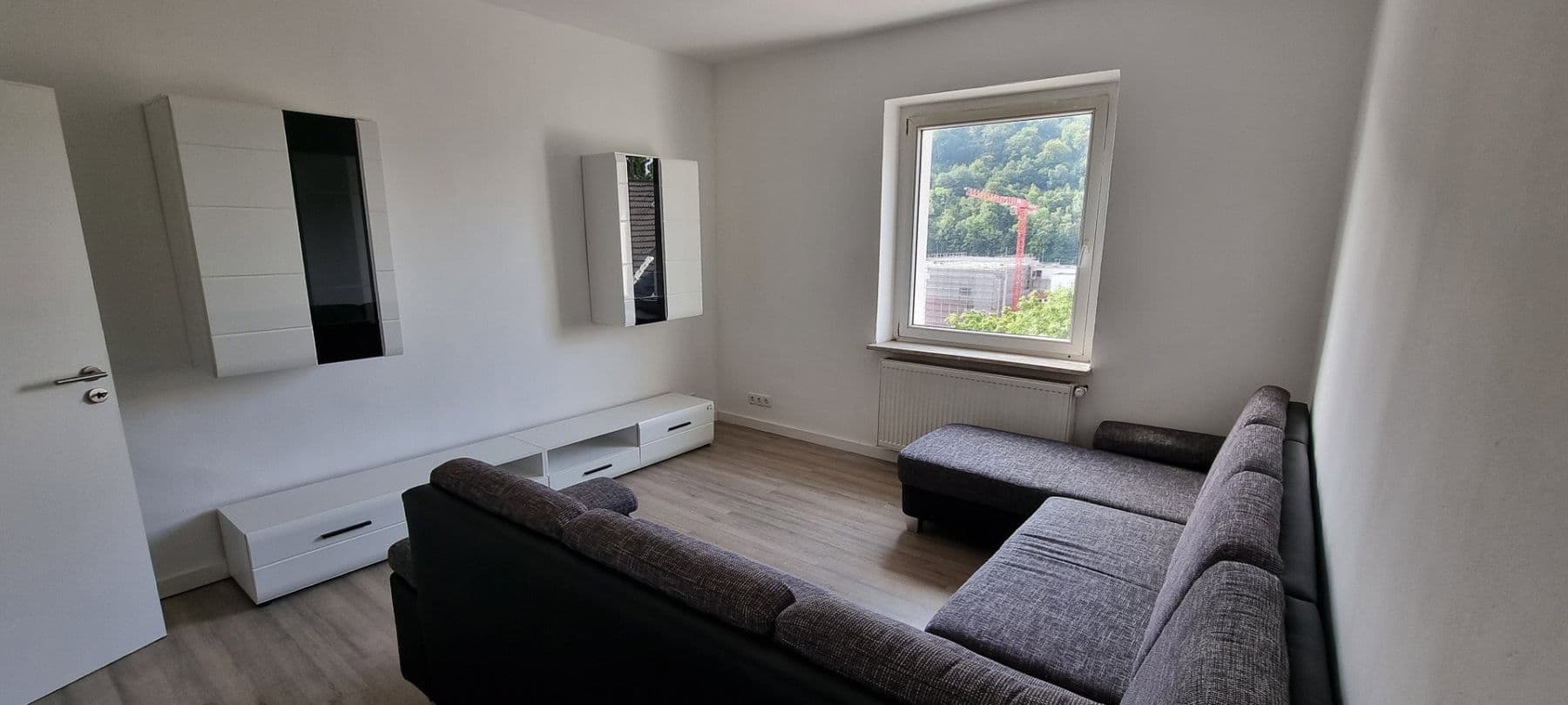 Prenájom bytu 4-izbový 103 m², Anilinstr. 30, Wuppertal, Severné Porýnie - Westfálsko Prenájom bytu 4-izbový 103 m², Anilinstr. 30, Wuppertal, Severné Porýnie - Westfálsko