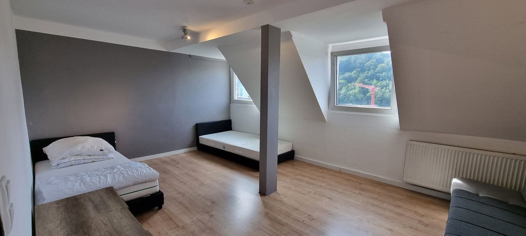 Prenájom bytu 4-izbový 103 m², Anilinstr. 30, Wuppertal, Severné Porýnie - Westfálsko Prenájom bytu 4-izbový 103 m², Anilinstr. 30, Wuppertal, Severné Porýnie - Westfálsko