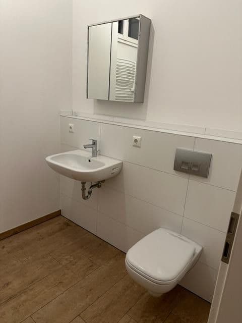 Prenájom bytu 3-izbový 71 m², Römerstraße 5a, Worms, Porýnie-Falcko Prenájom bytu 3-izbový 71 m², Römerstraße 5a, Worms, Porýnie-Falcko