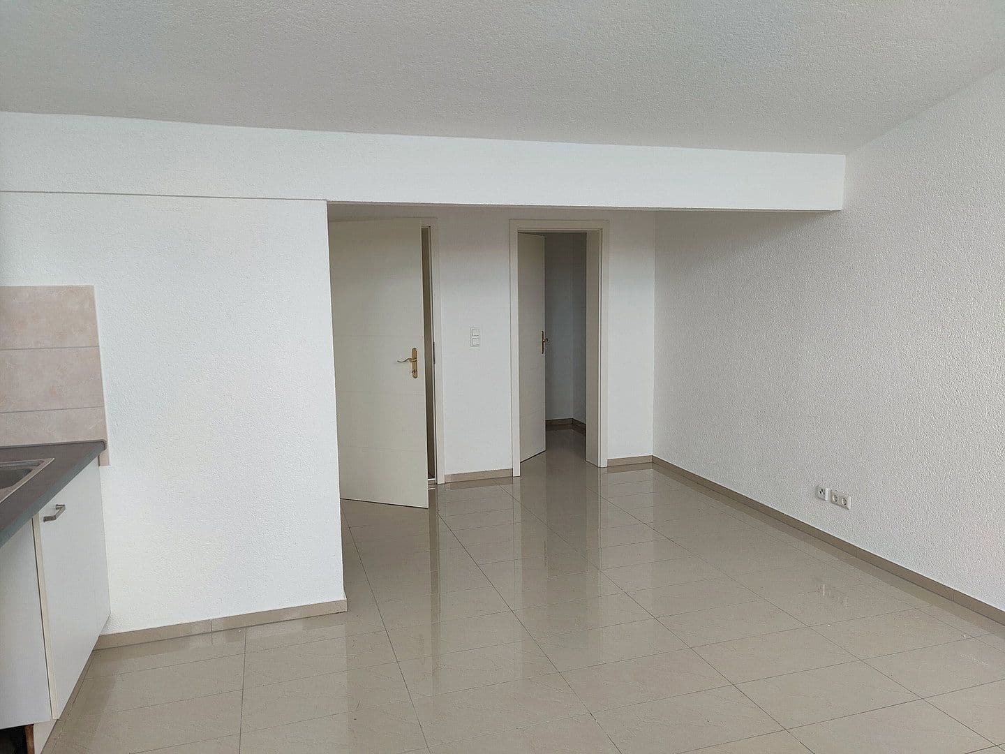 Prenájom bytu 2-izbový 47 m², Reutlingen, Bádensko-Wurttembersko Prenájom bytu 2-izbový 47 m², Reutlingen, Bádensko-Wurttembersko