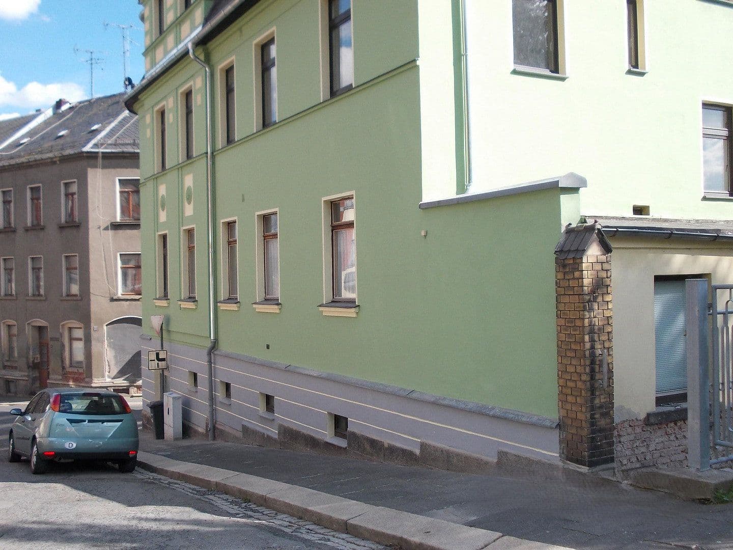 Predaj domu 286 m², pozemok 270 m², Lutherstraße 35, Reichenbach, Sasko Predaj domu 286 m², pozemok 270 m², Lutherstraße 35, Reichenbach, Sasko