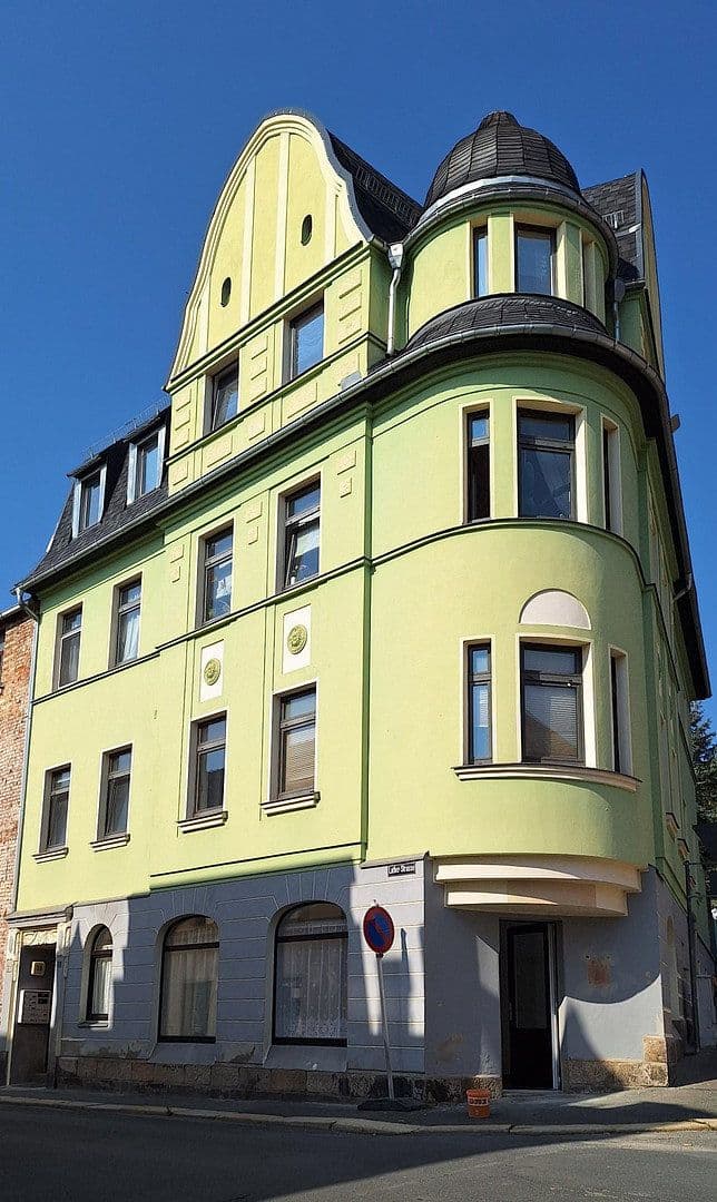 Predaj domu 286 m², pozemok 270 m², Lutherstraße 35, Reichenbach, Sasko Predaj domu 286 m², pozemok 270 m², Lutherstraße 35, Reichenbach, Sasko