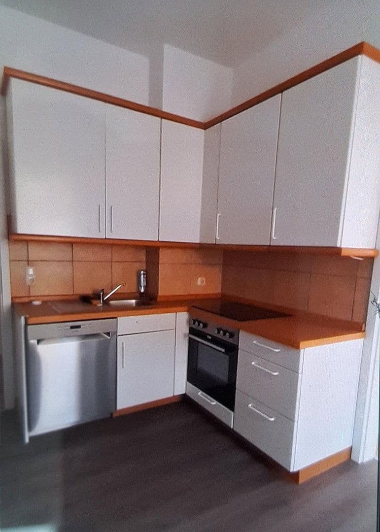 Predaj domu 286 m², pozemok 270 m², Lutherstraße 35, Reichenbach, Sasko Predaj domu 286 m², pozemok 270 m², Lutherstraße 35, Reichenbach, Sasko