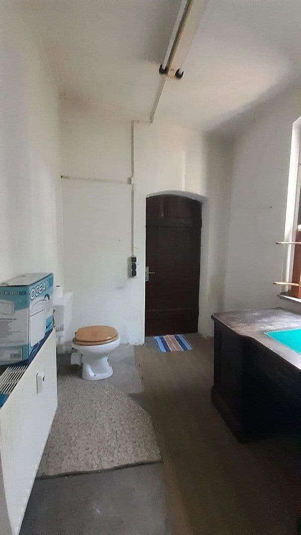 Predaj domu 286 m², pozemok 270 m², Lutherstraße 35, Reichenbach, Sasko Predaj domu 286 m², pozemok 270 m², Lutherstraße 35, Reichenbach, Sasko