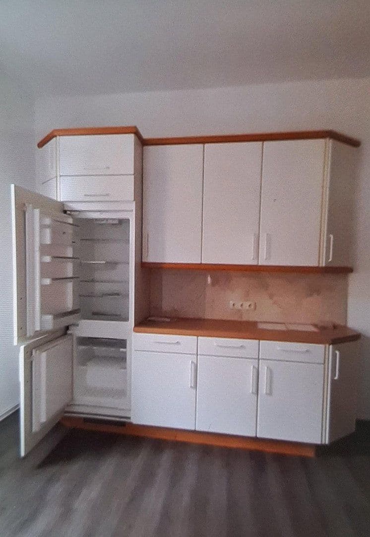 Predaj domu 286 m², pozemok 270 m², Lutherstraße 35, Reichenbach, Sasko Predaj domu 286 m², pozemok 270 m², Lutherstraße 35, Reichenbach, Sasko