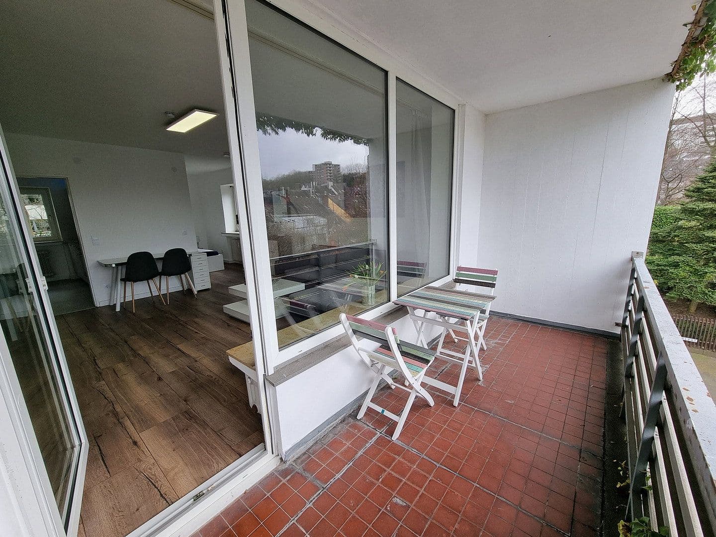 Prenájom bytu 1-izbový 46 m², Kluser Höhe 4, Wuppertal, Severné Porýnie - Westfálsko Prenájom bytu 1-izbový 46 m², Kluser Höhe 4, Wuppertal, Severné Porýnie - Westfálsko