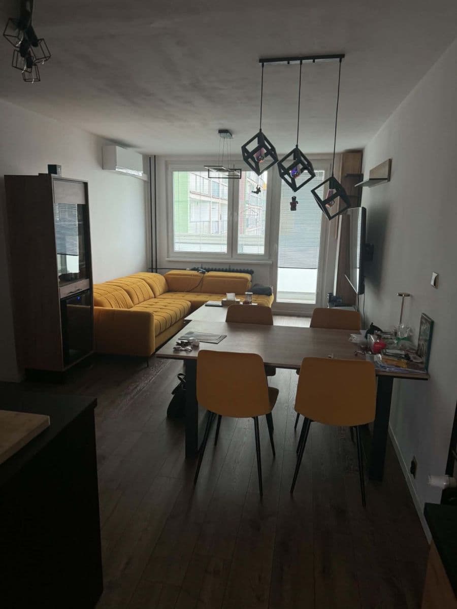 Prenájom bytu 3-izbový 67 m², Vršovická, Praha, Praha Prenájom bytu 3-izbový 67 m², Vršovická, Praha, Praha