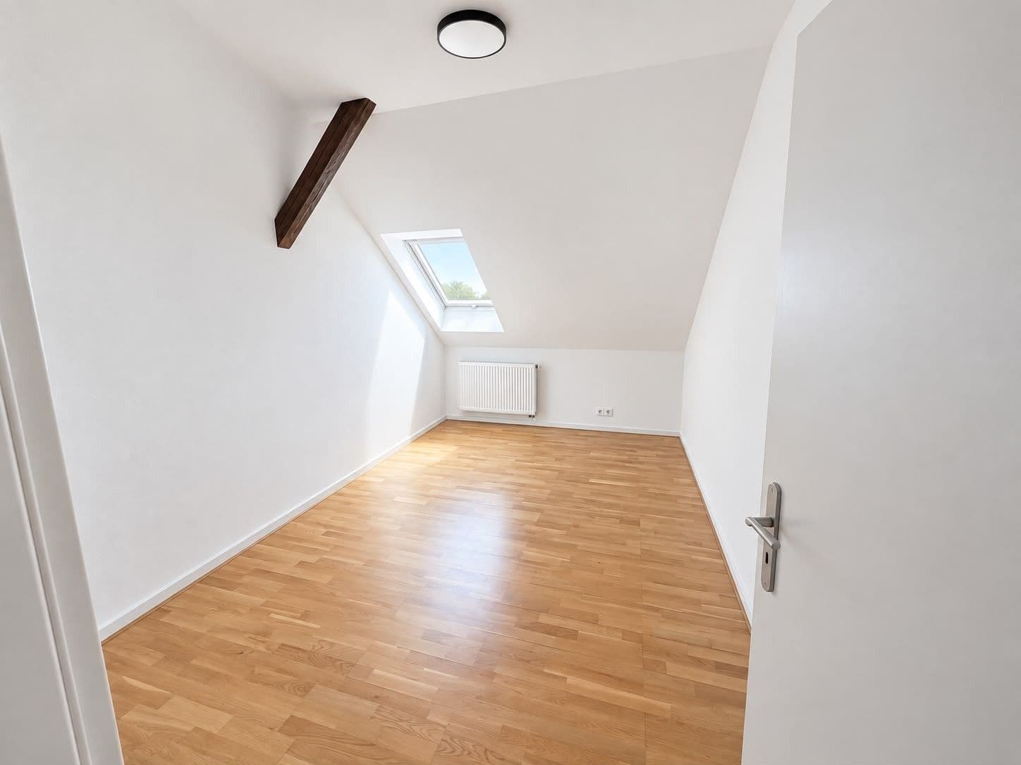 Prenájom bytu 3-izbový 79 m², Milešovská, Praha, Praha Prenájom bytu 3-izbový 79 m², Milešovská, Praha, Praha