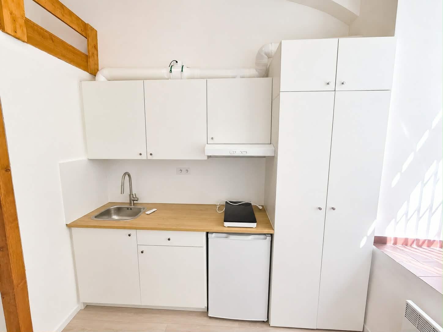Prenájom bytu 1-izbový 13 m², U Smaltovny, Praha, Praha Prenájom bytu 1-izbový 13 m², U Smaltovny, Praha, Praha