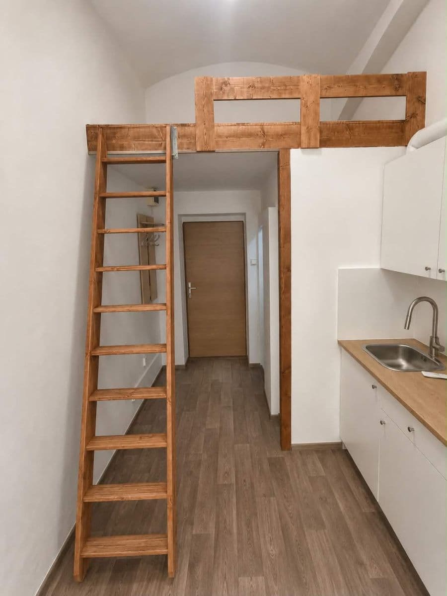 Prenájom bytu 1-izbový 13 m², U Smaltovny, Praha, Praha Prenájom bytu 1-izbový 13 m², U Smaltovny, Praha, Praha