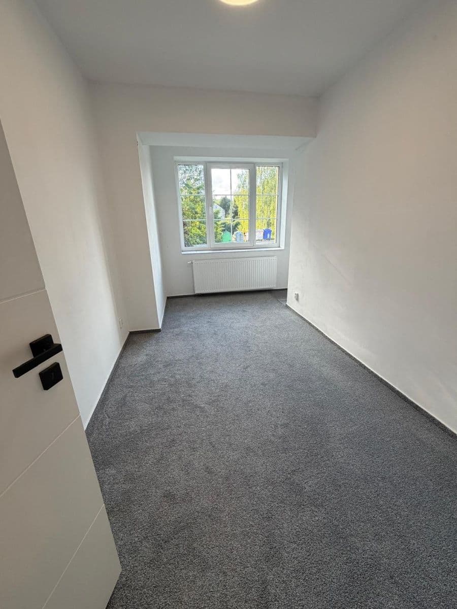 Predaj domu 280 m², pozemok 3.545 m², Bystřice, Středočeský kraj Predaj domu 280 m², pozemok 3.545 m², Bystřice, Středočeský kraj