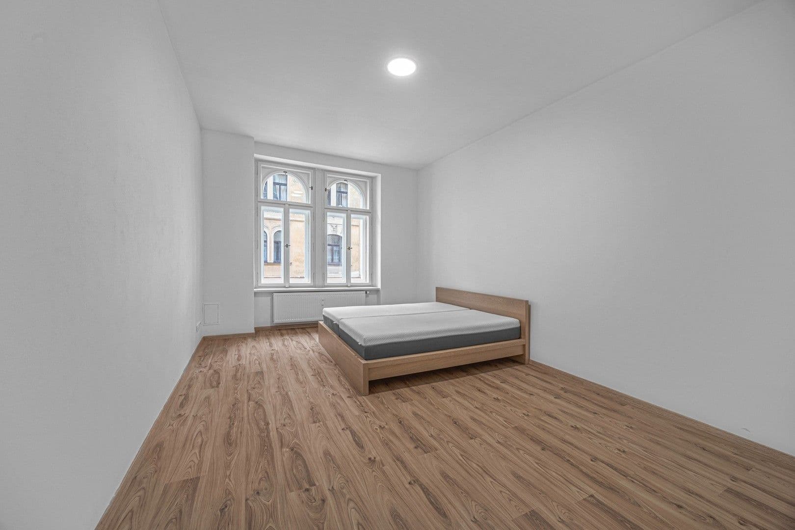 Prenájom bytu 2-izbový 48 m², Oldřichova, Praha, Praha Prenájom bytu 2-izbový 48 m², Oldřichova, Praha, Praha