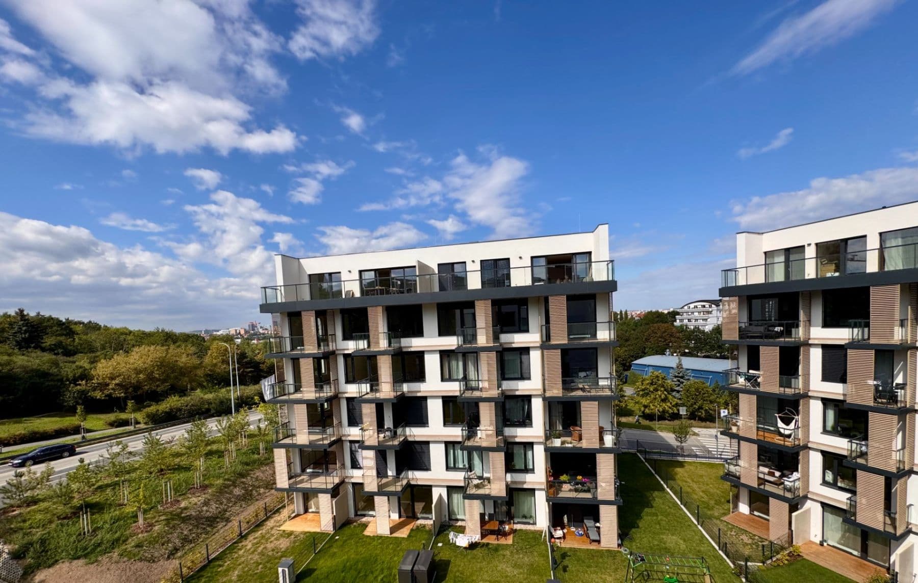 Prenájom bytu 3-izbový 82 m², Kárníkova, Praha, Praha Prenájom bytu 3-izbový 82 m², Kárníkova, Praha, Praha