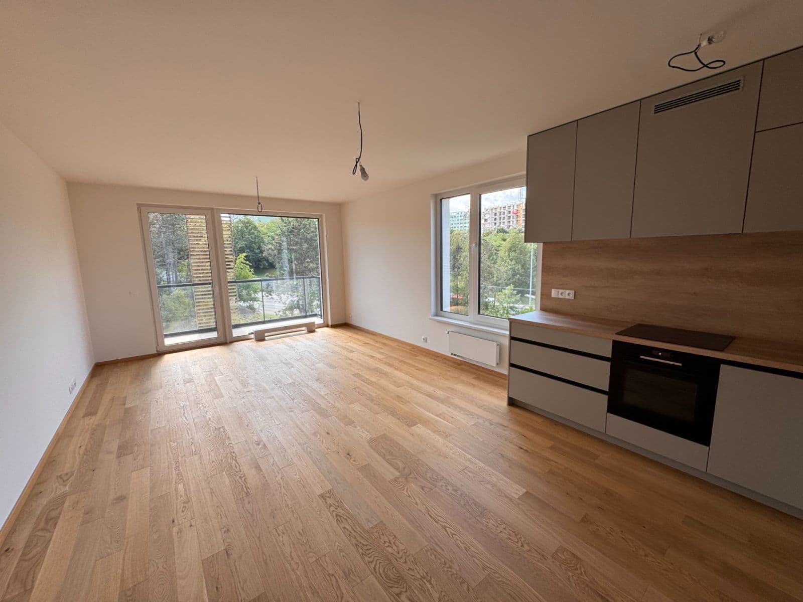 Prenájom bytu 3-izbový 82 m², Kárníkova, Praha, Praha Prenájom bytu 3-izbový 82 m², Kárníkova, Praha, Praha