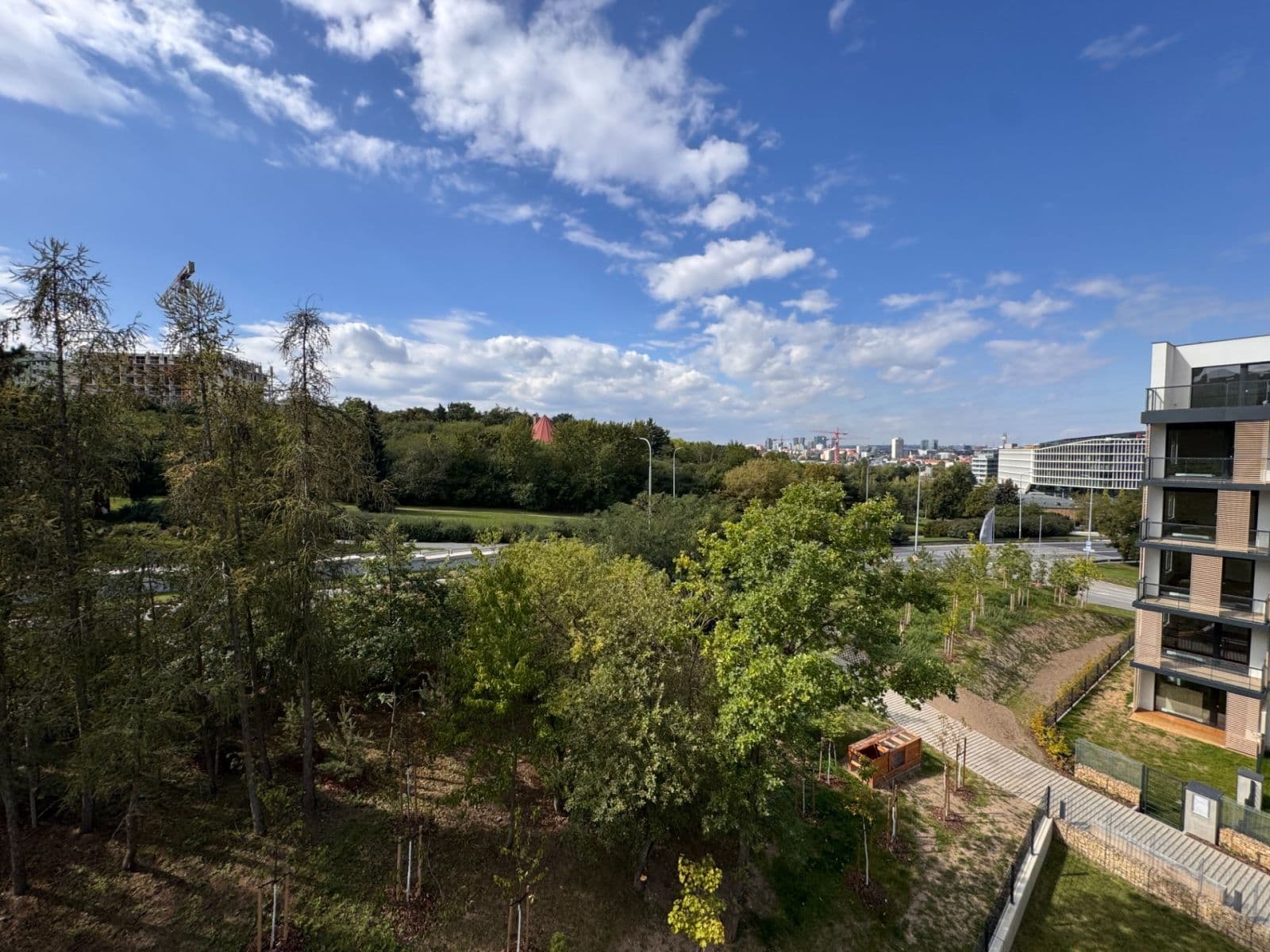 Prenájom bytu 3-izbový 82 m², Kárníkova, Praha, Praha Prenájom bytu 3-izbový 82 m², Kárníkova, Praha, Praha