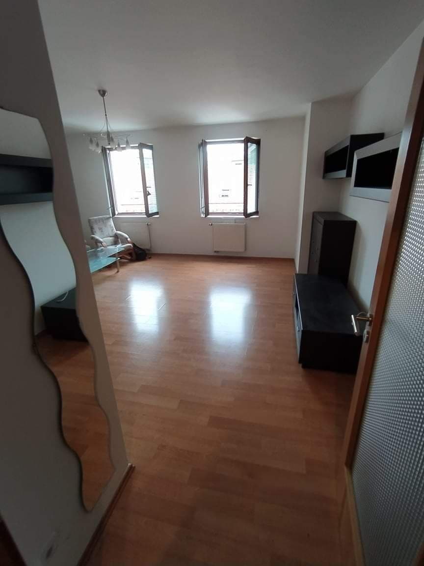 Prenájom bytu 1-izbový 43 m², Husitská, Praha, Praha Prenájom bytu 1-izbový 43 m², Husitská, Praha, Praha