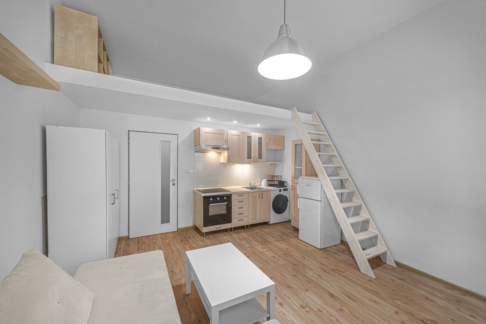 Prenájom bytu 1-izbový 31 m², Na Maninách, Praha, Praha Prenájom bytu 1-izbový 31 m², Na Maninách, Praha, Praha