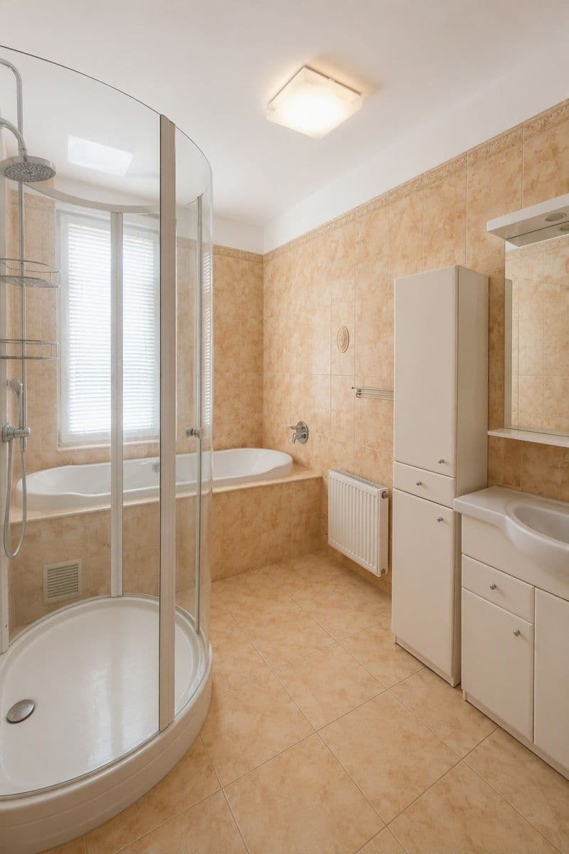 Predaj bytu 4-izbový 131 m², Strojnická, Praha, Praha Predaj bytu 4-izbový 131 m², Strojnická, Praha, Praha