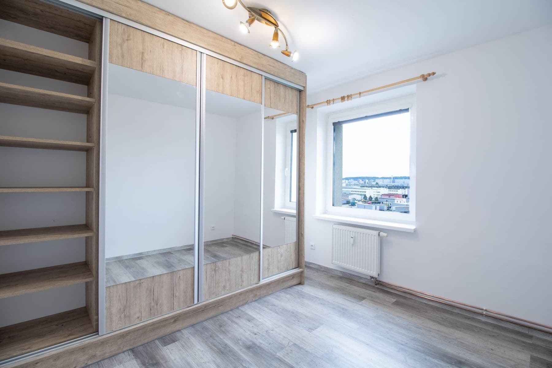 Prenájom bytu 3-izbový 65 m², Zalužanská, Mladá Boleslav, Středočeský kraj Prenájom bytu 3-izbový 65 m², Zalužanská, Mladá Boleslav, Středočeský kraj