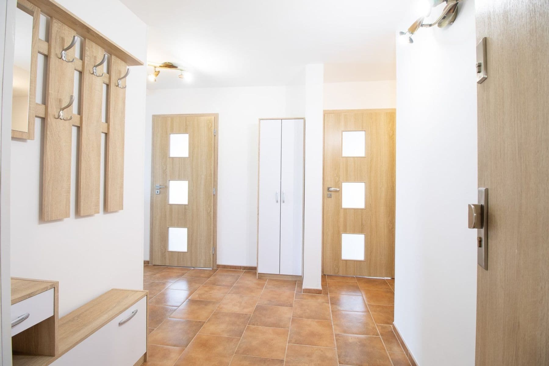 Prenájom bytu 3-izbový 65 m², Zalužanská, Mladá Boleslav, Středočeský kraj Prenájom bytu 3-izbový 65 m², Zalužanská, Mladá Boleslav, Středočeský kraj