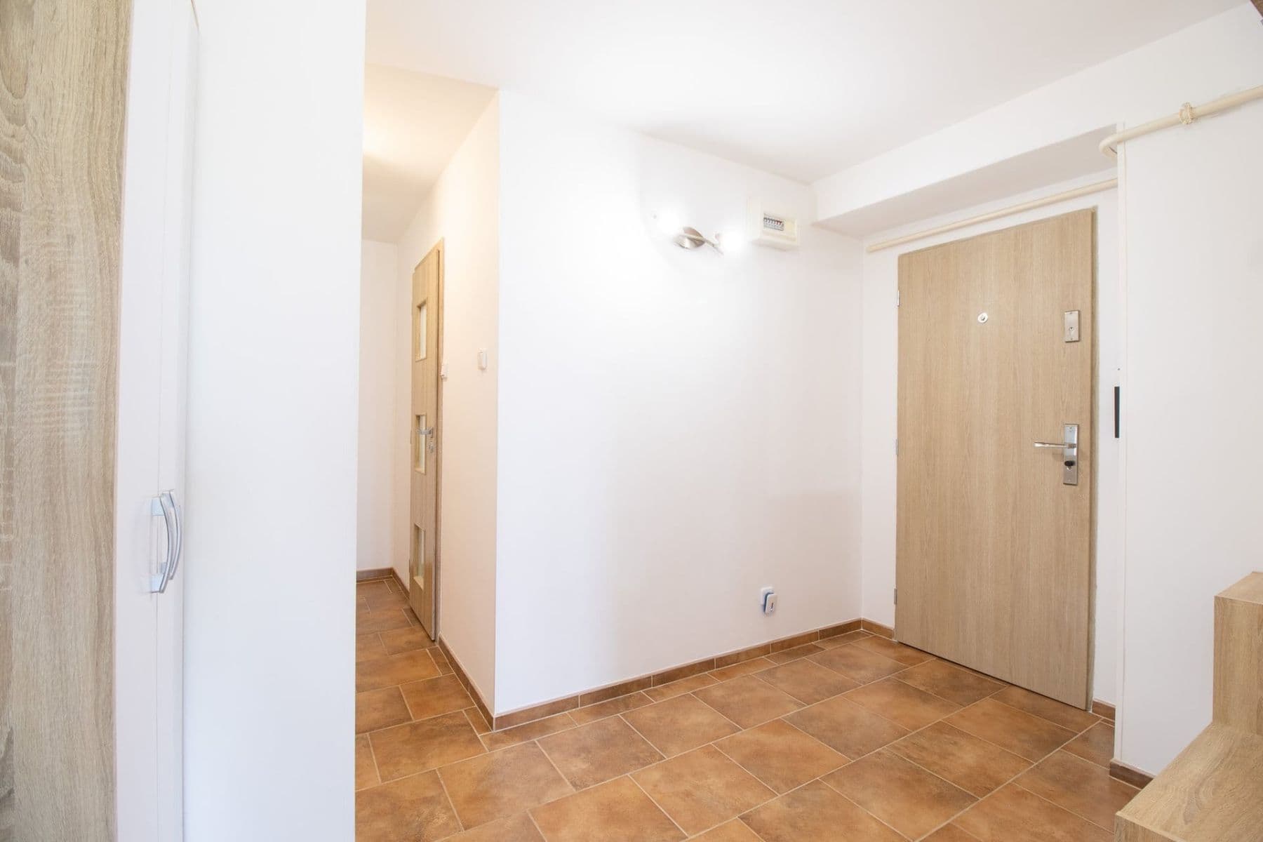 Prenájom bytu 3-izbový 65 m², Zalužanská, Mladá Boleslav, Středočeský kraj Prenájom bytu 3-izbový 65 m², Zalužanská, Mladá Boleslav, Středočeský kraj