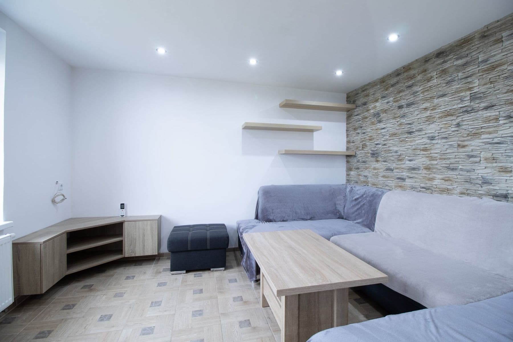 Prenájom bytu 3-izbový 65 m², Zalužanská, Mladá Boleslav, Středočeský kraj Prenájom bytu 3-izbový 65 m², Zalužanská, Mladá Boleslav, Středočeský kraj