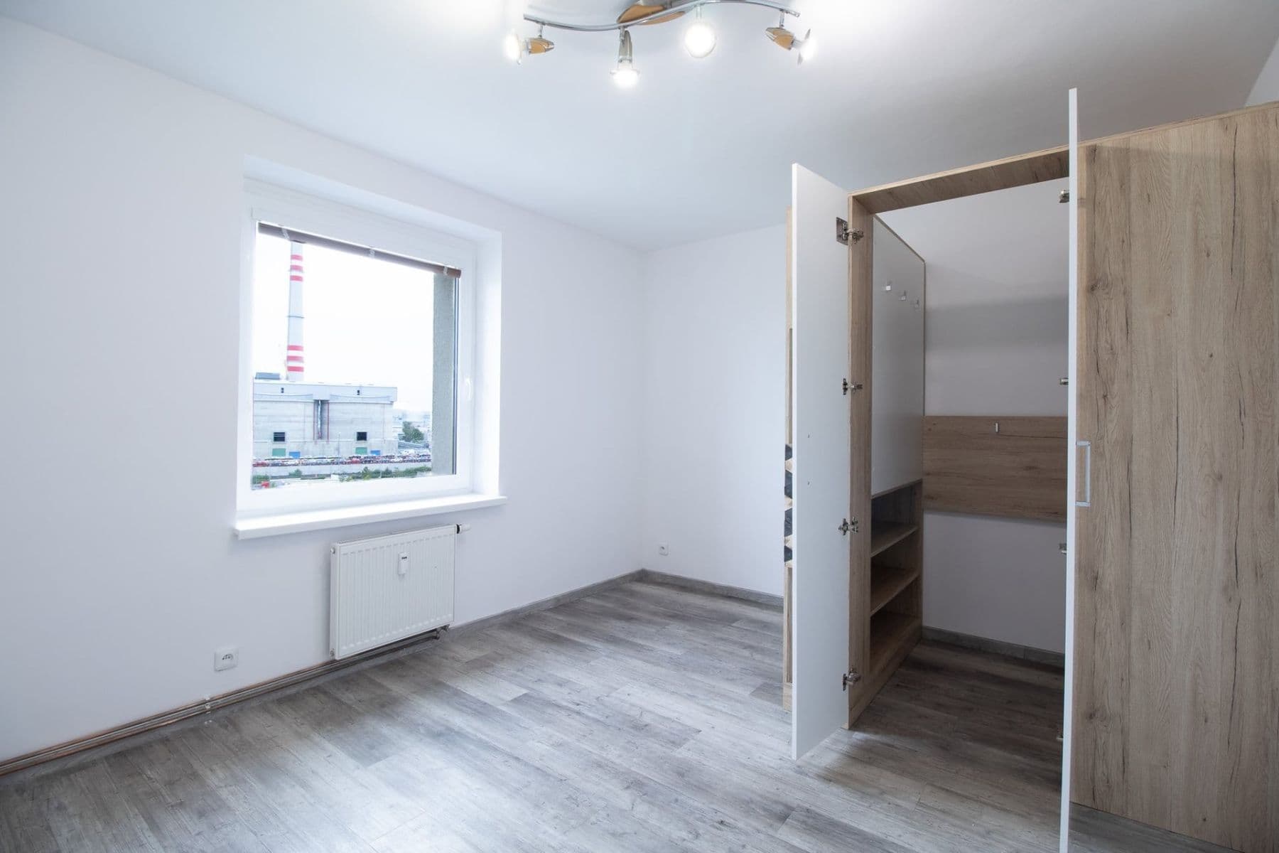 Prenájom bytu 3-izbový 65 m², Zalužanská, Mladá Boleslav, Středočeský kraj Prenájom bytu 3-izbový 65 m², Zalužanská, Mladá Boleslav, Středočeský kraj