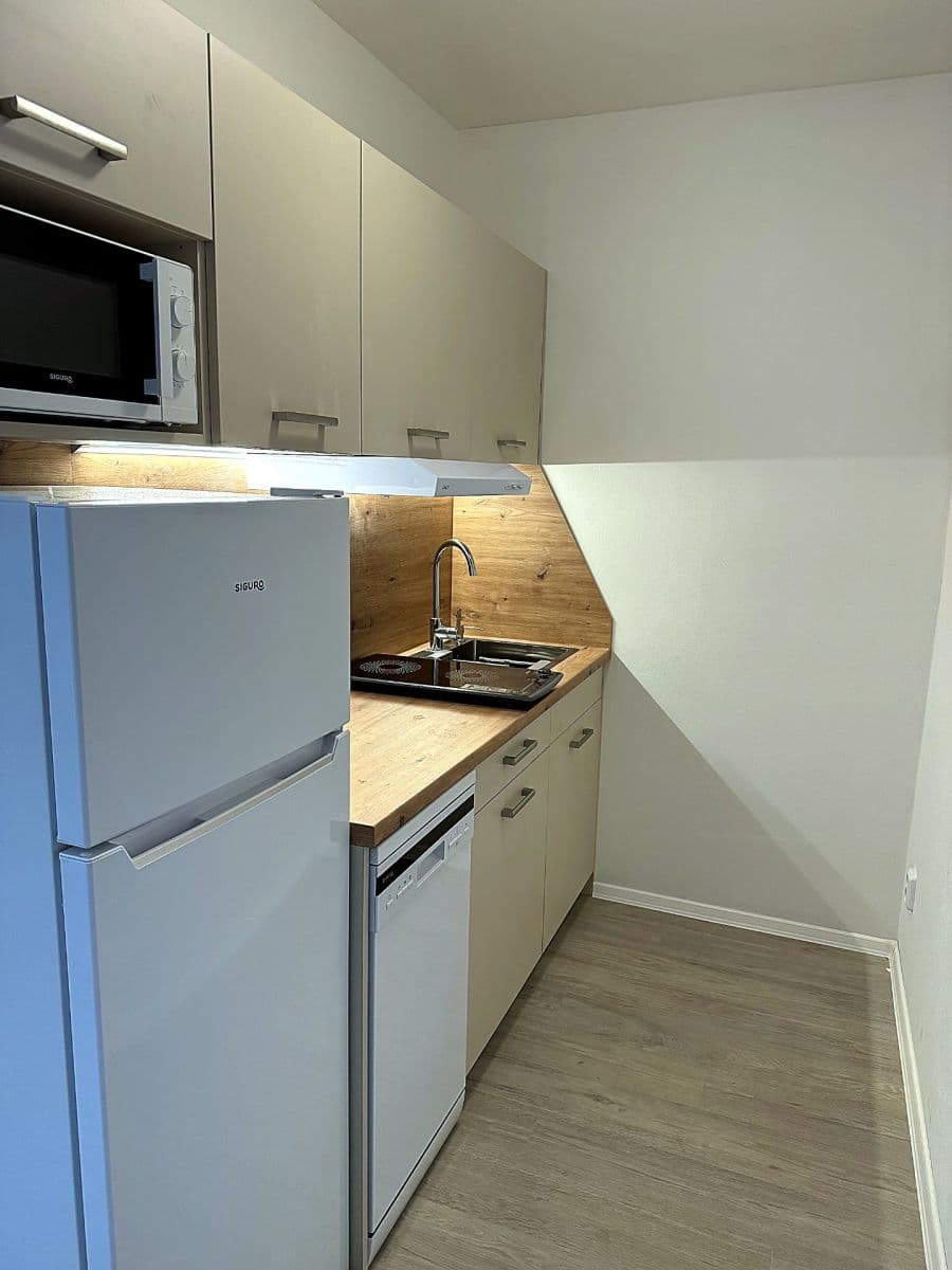 Prenájom bytu 1-izbový 22 m², Na Moklině, Praha, Praha Prenájom bytu 1-izbový 22 m², Na Moklině, Praha, Praha