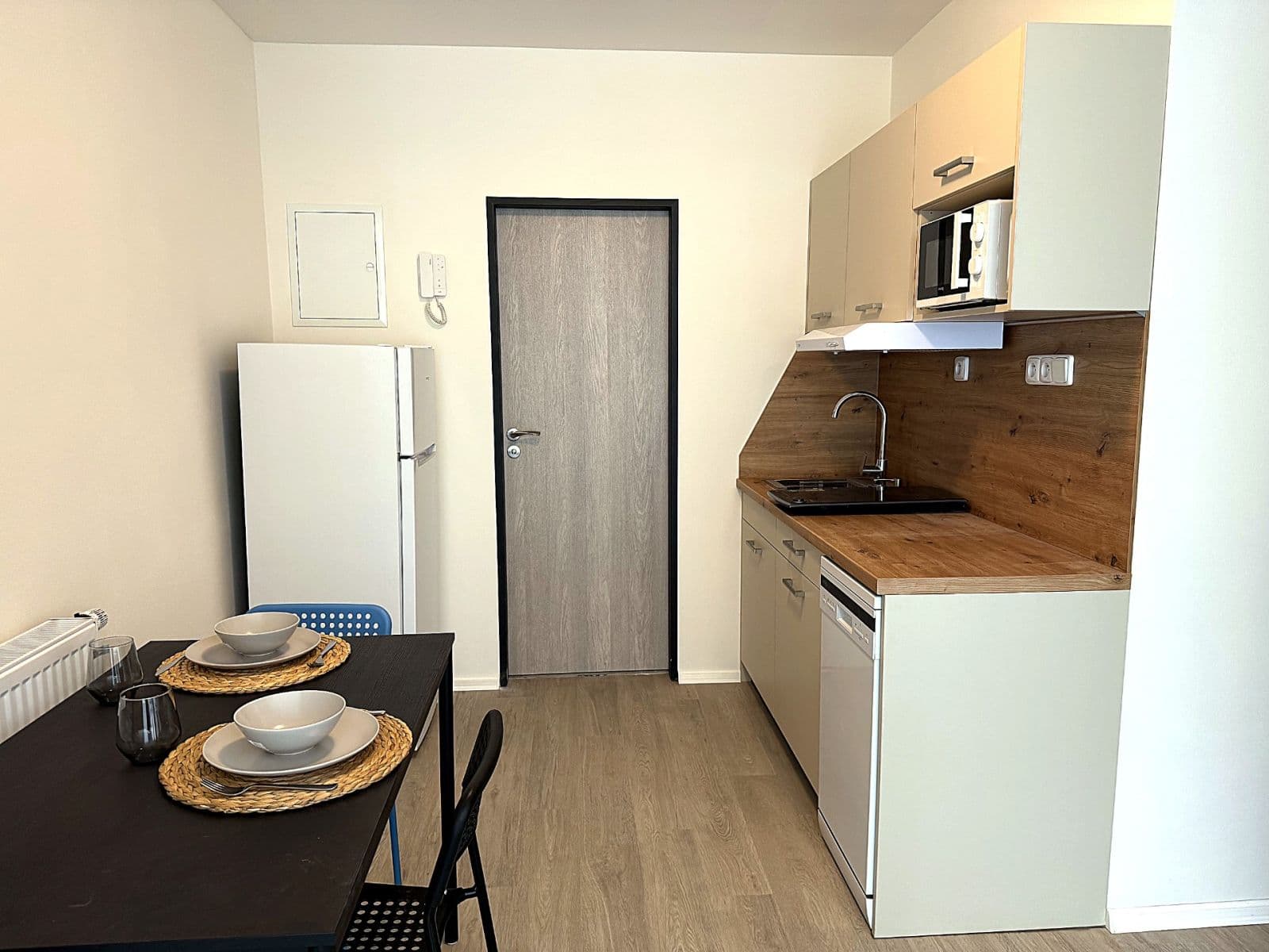 Prenájom bytu 1-izbový 31 m², Na Moklině, Praha, Praha Prenájom bytu 1-izbový 31 m², Na Moklině, Praha, Praha