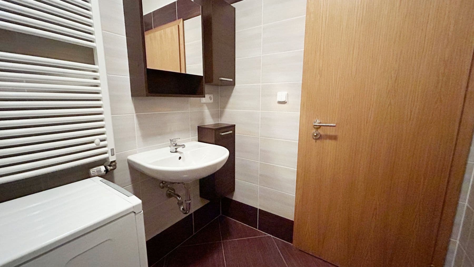 Prenájom bytu 1-izbový 31 m², Hornoměcholupská, Praha, Praha Prenájom bytu 1-izbový 31 m², Hornoměcholupská, Praha, Praha
