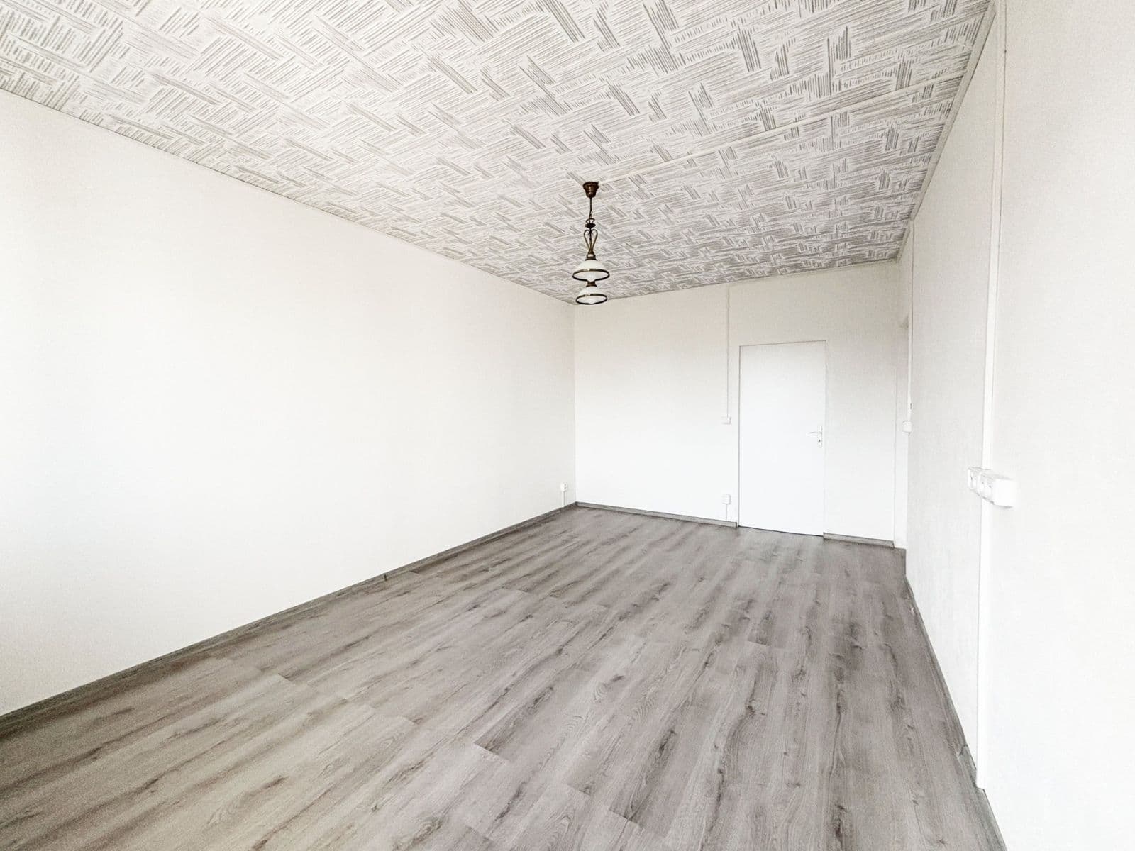 Prenájom bytu 2-izbový 57 m², Káranská, Praha, Praha Prenájom bytu 2-izbový 57 m², Káranská, Praha, Praha