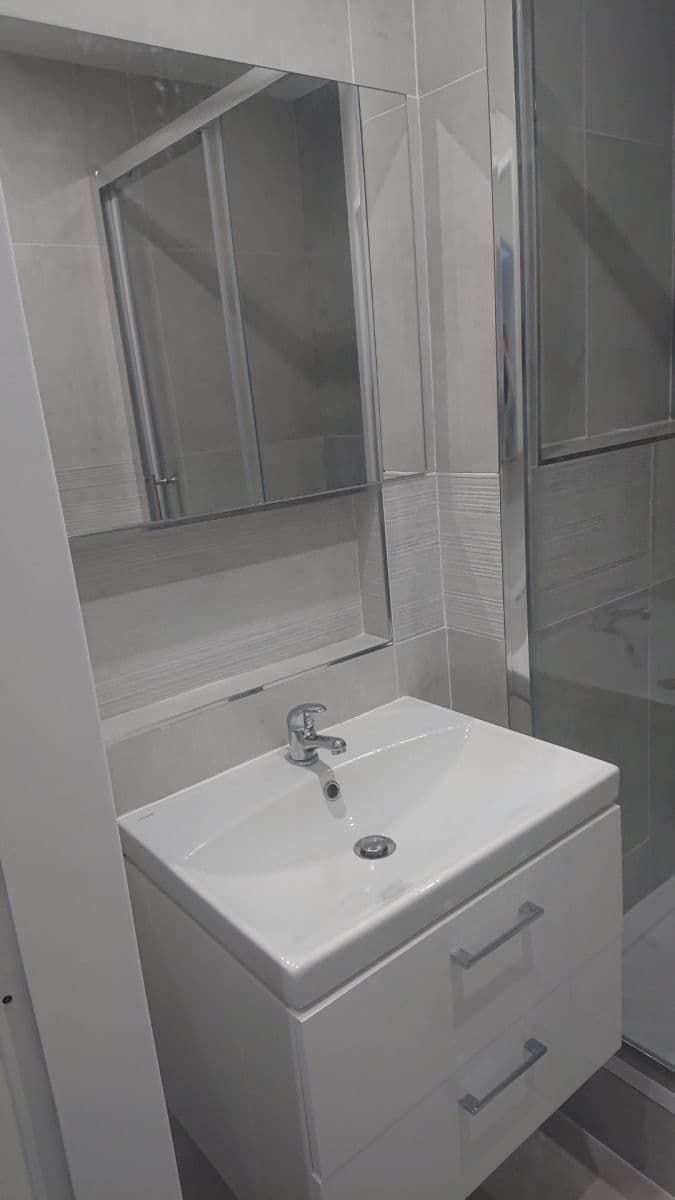Prenájom bytu 1-izbový 30 m², Lovosická, Praha, Praha Prenájom bytu 1-izbový 30 m², Lovosická, Praha, Praha