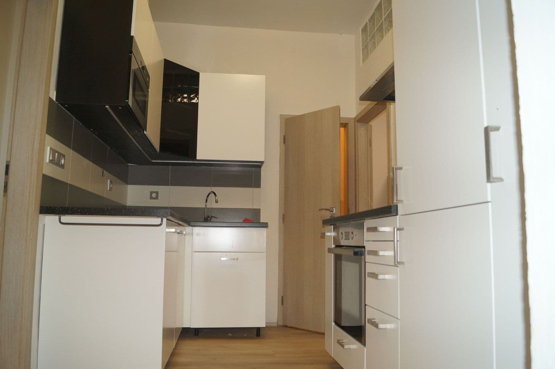 Prenájom bytu 2-izbový 52 m², Heřmanova, Praha, Praha Prenájom bytu 2-izbový 52 m², Heřmanova, Praha, Praha