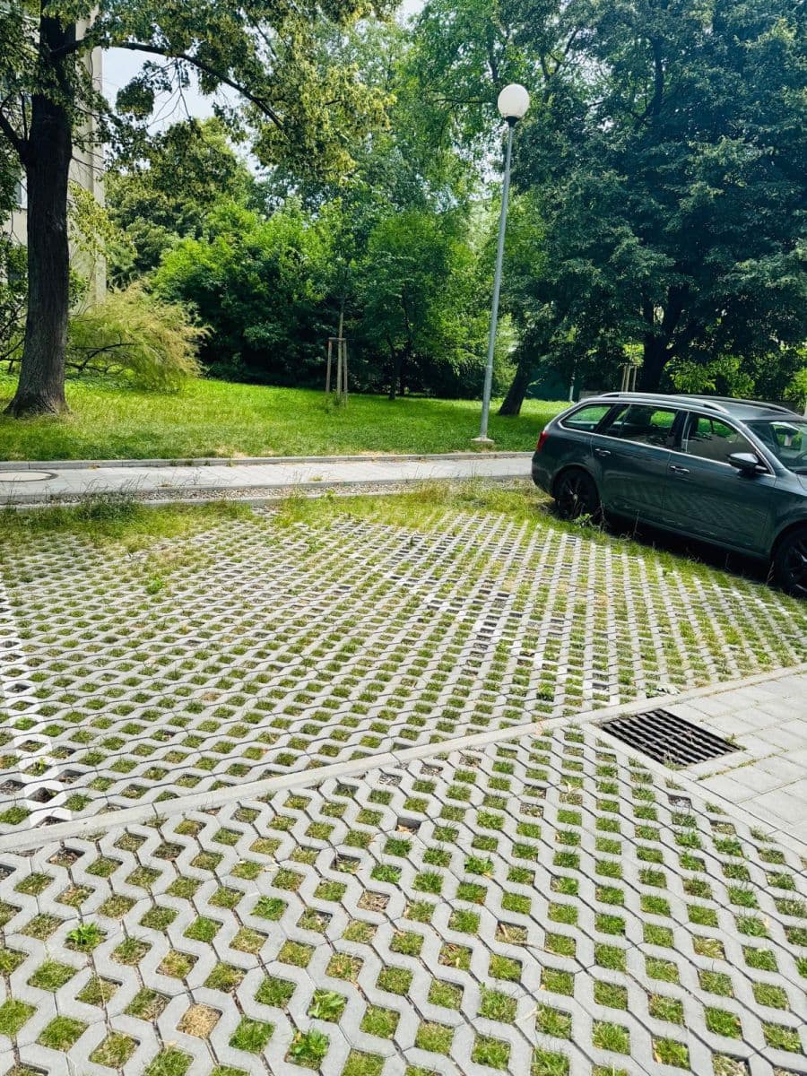 Prenájom bytu 2-izbový 55 m², Lorencova, Zlín, Zlínský kraj Prenájom bytu 2-izbový 55 m², Lorencova, Zlín, Zlínský kraj
