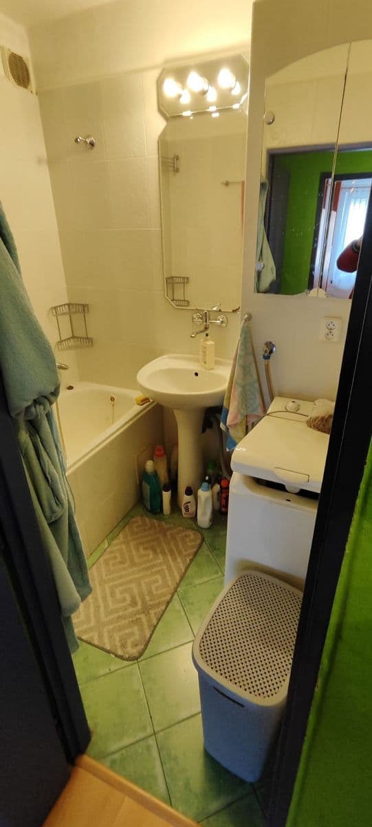 Prenájom bytu 3-izbový 78 m², Střelova, Přelouč, Pardubický kraj Prenájom bytu 3-izbový 78 m², Střelova, Přelouč, Pardubický kraj