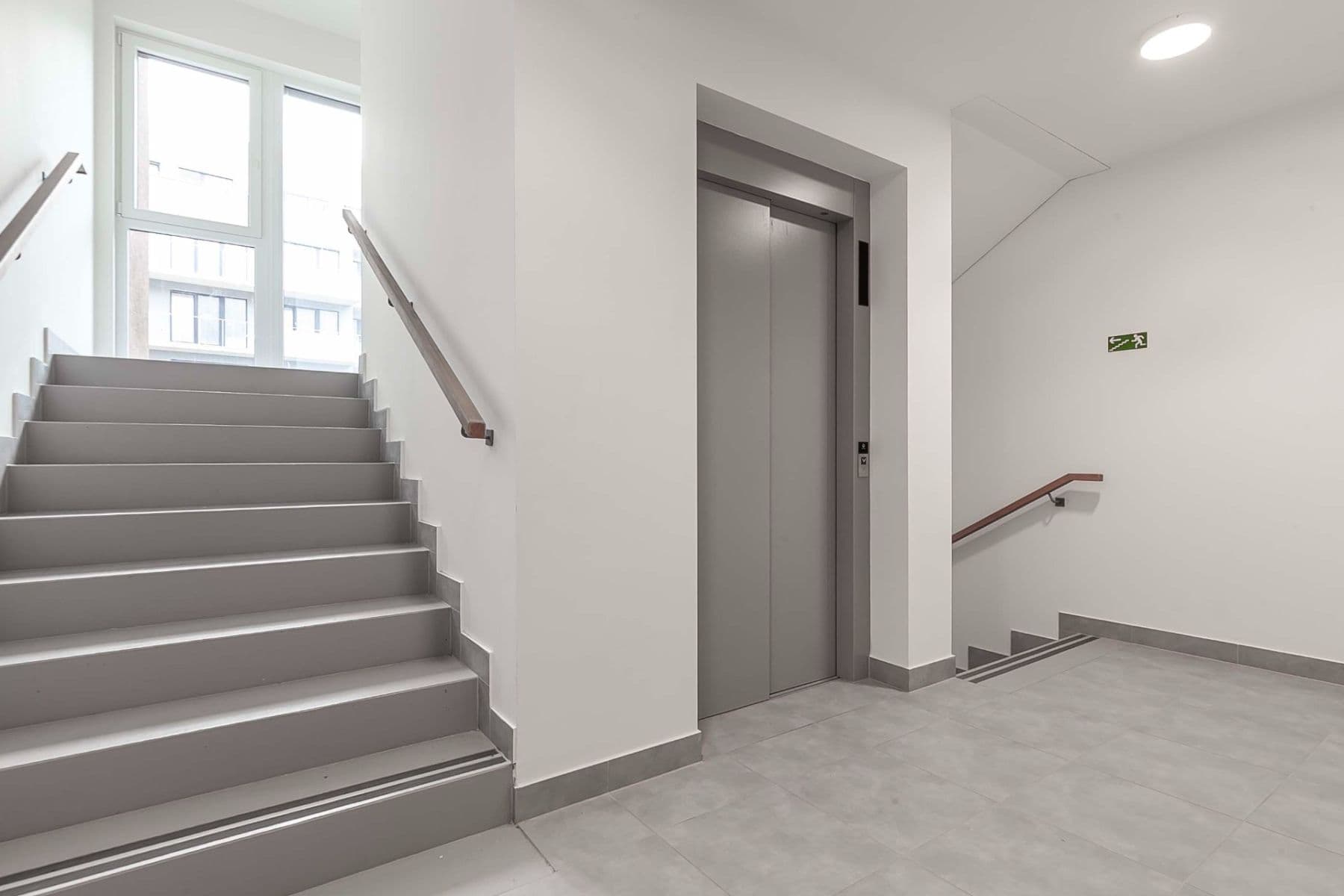 Prenájom bytu 1-izbový 36 m², Gerstelova, Praha, Praha Prenájom bytu 1-izbový 36 m², Gerstelova, Praha, Praha