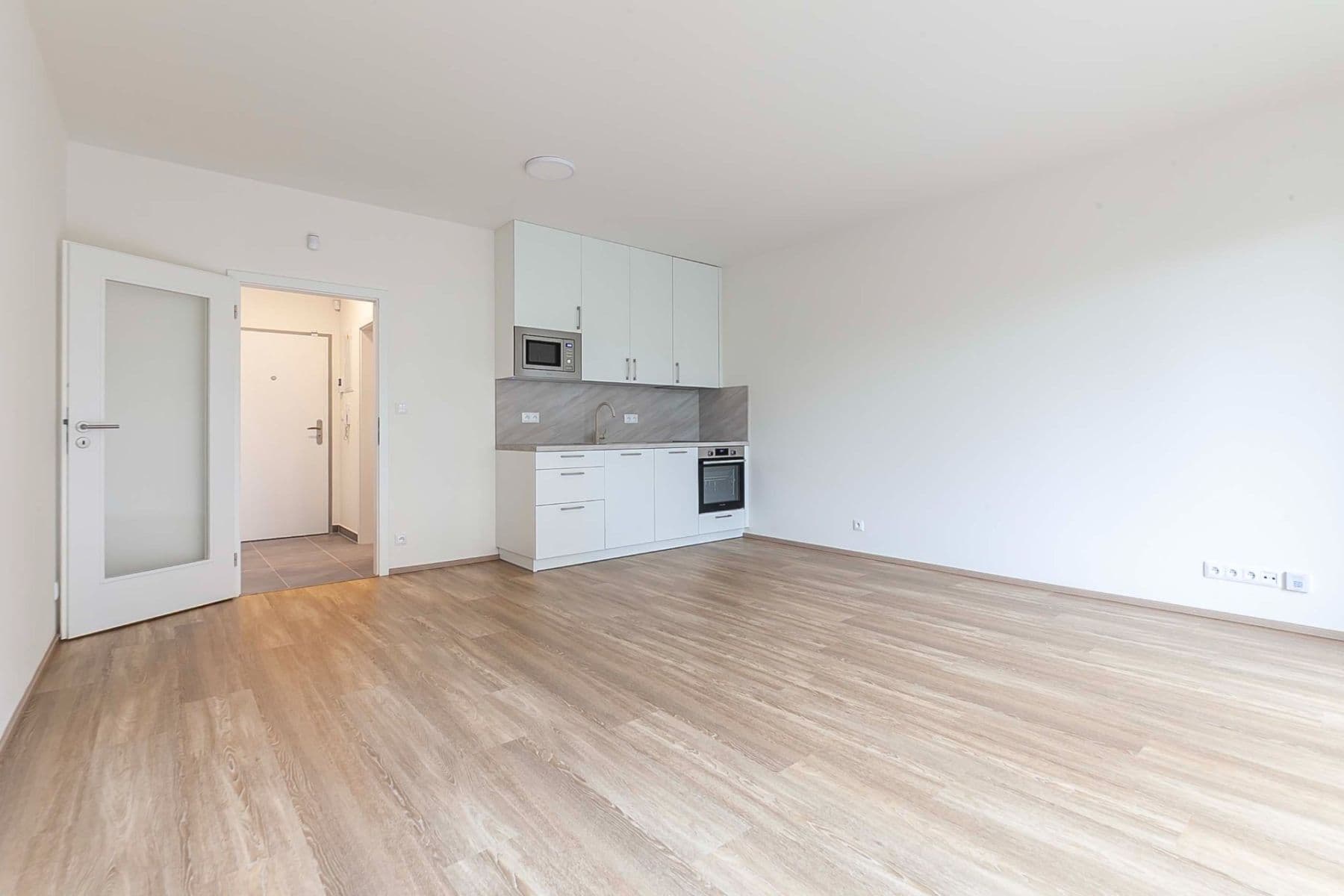 Prenájom bytu 1-izbový 36 m², Gerstelova, Praha, Praha Prenájom bytu 1-izbový 36 m², Gerstelova, Praha, Praha