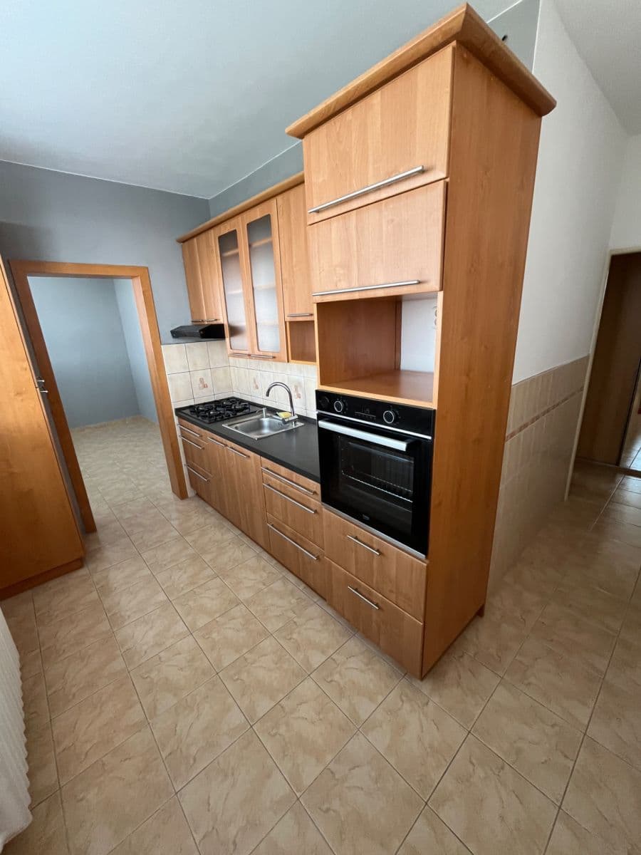 Predaj bytu 3-izbový 72 m², Krestova, Ostrava, Moravskoslezský kraj Predaj bytu 3-izbový 72 m², Krestova, Ostrava, Moravskoslezský kraj