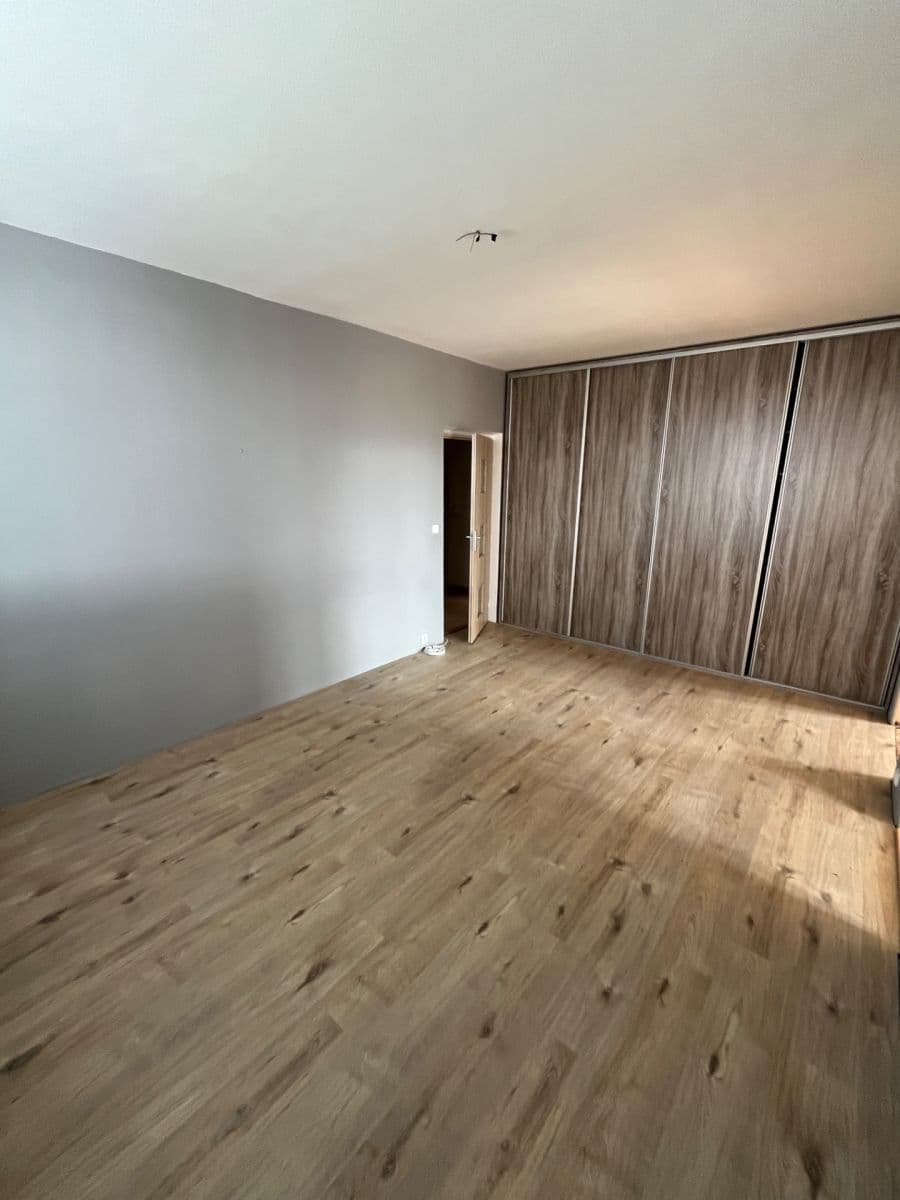 Predaj bytu 3-izbový 72 m², Krestova, Ostrava, Moravskoslezský kraj Predaj bytu 3-izbový 72 m², Krestova, Ostrava, Moravskoslezský kraj
